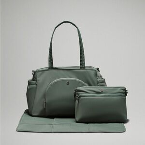 lululemon new parent tote